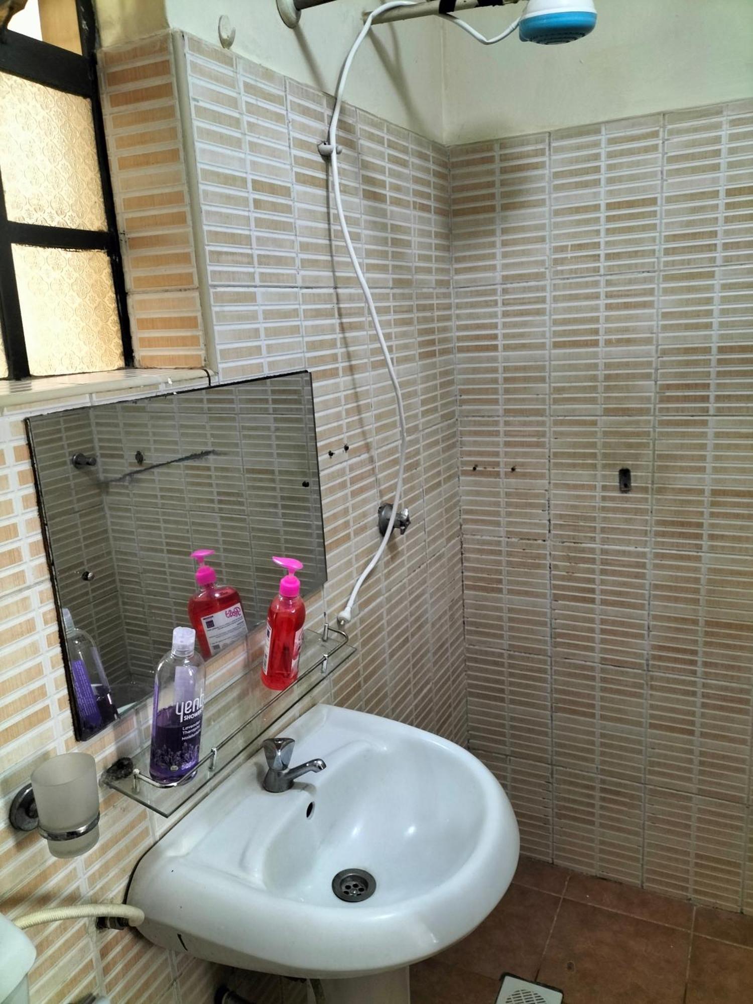 Diamond School Lane Apartment *