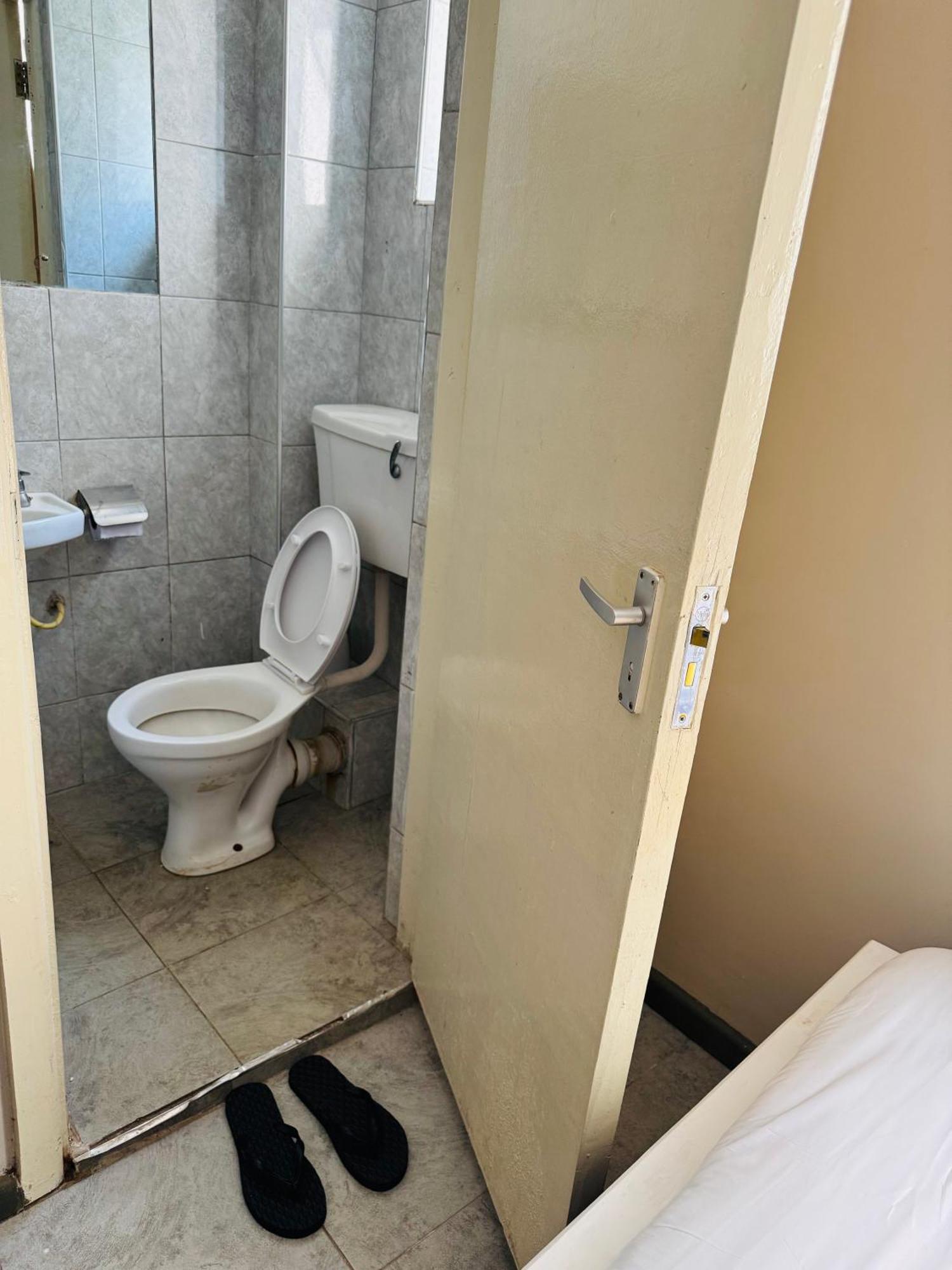 A Modern Affordable Stylish Bedsitter Centrally Located In