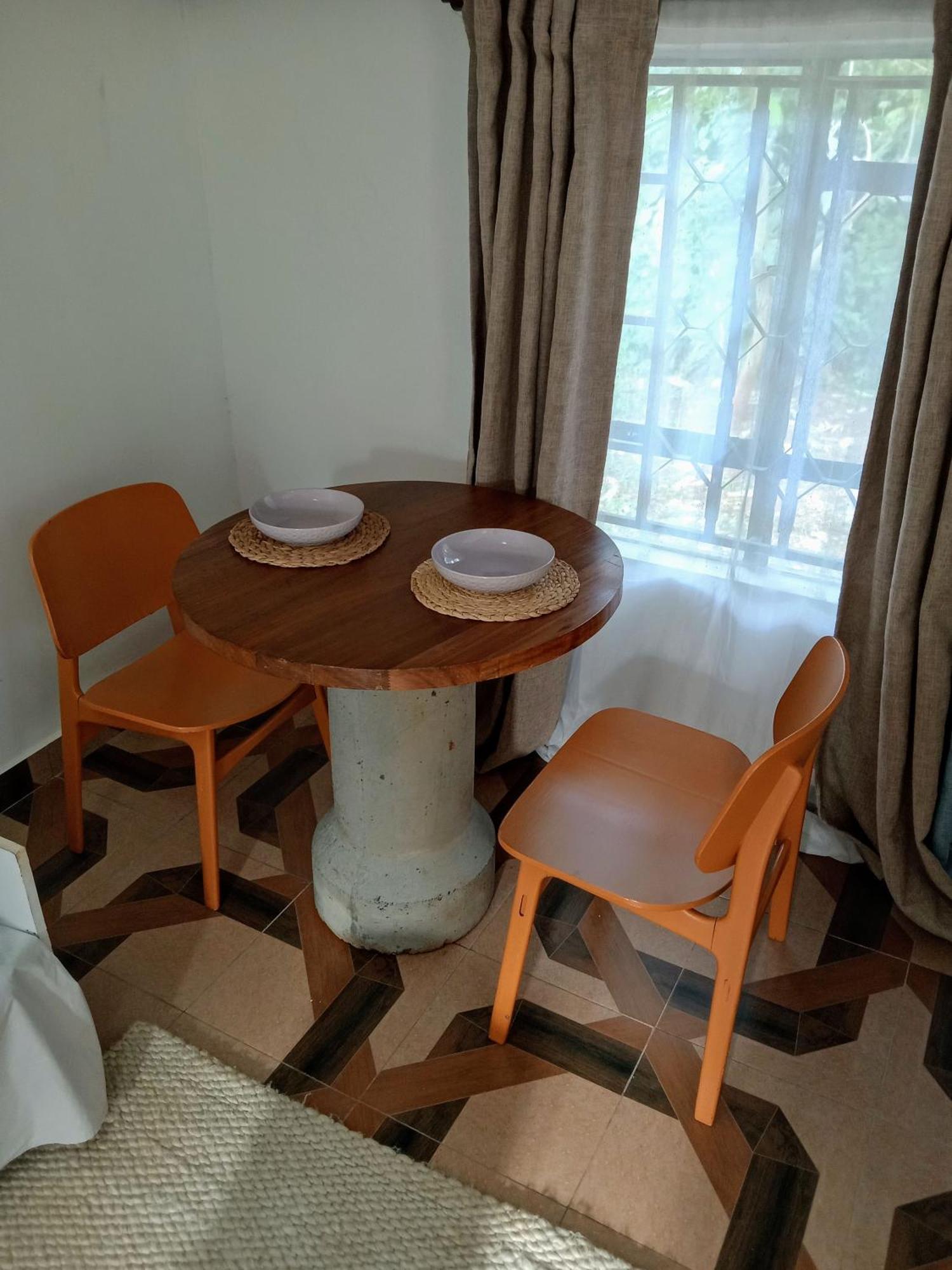 A-frame In Leafy Karen,king Bed Villa Nairobi