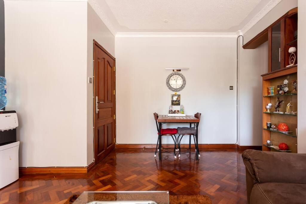 Upscale King Size Bed In The Heart Of Apartment Nairobi