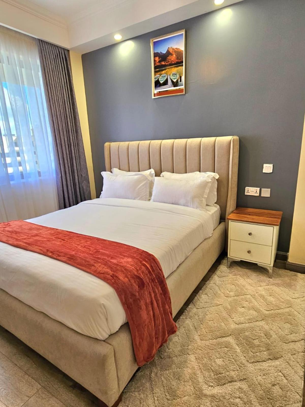 Modern Retreat Residencies With Amazing Breathtaking Views,heated Swimming Pool ,gym ,private Ample Parking Space Which Offers A Luxurious Living Apartment *
