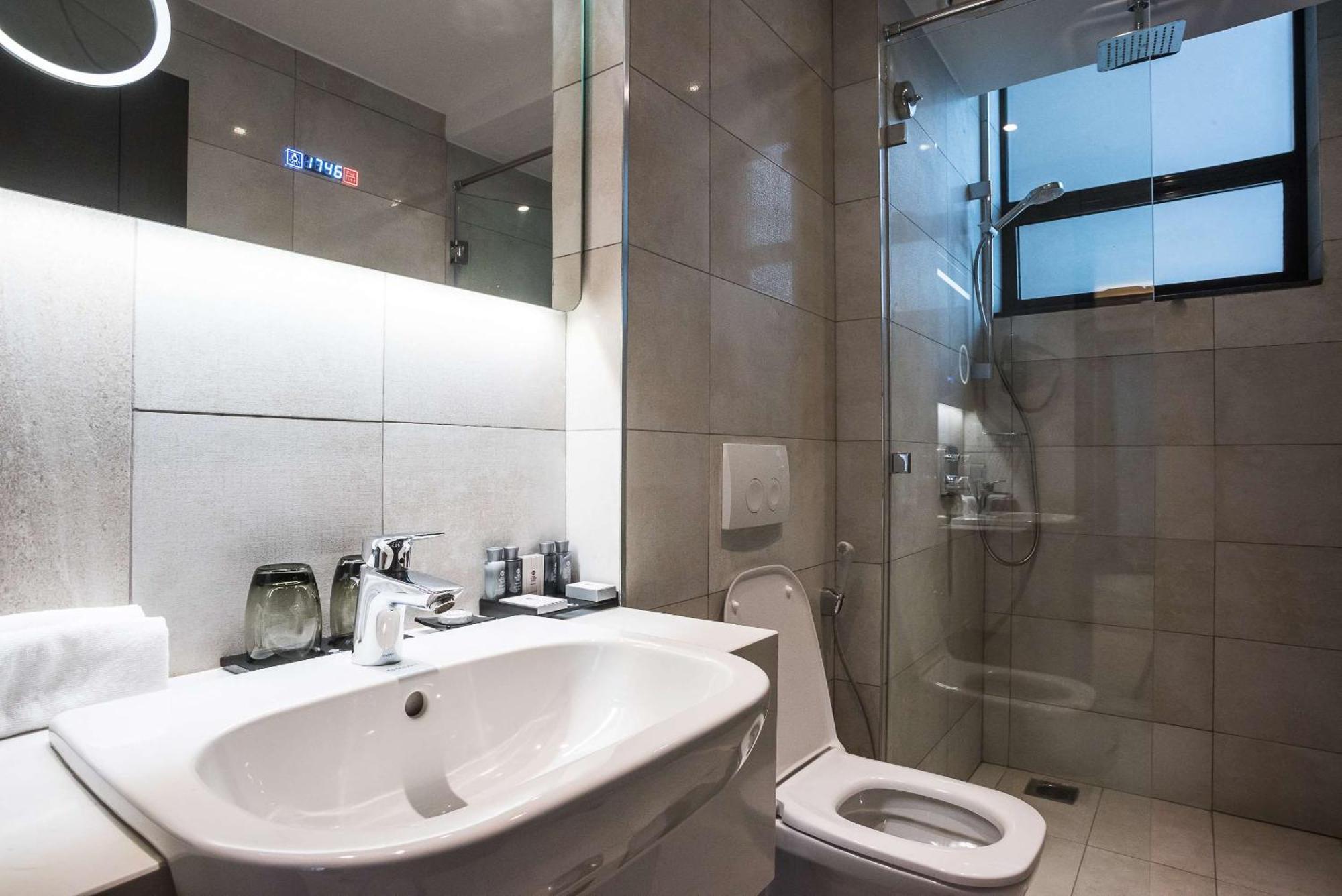 Western Westlands Hotel 4*