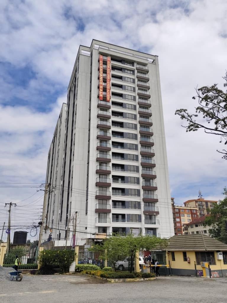 Safari Escape Near Junction Mall Apartment *