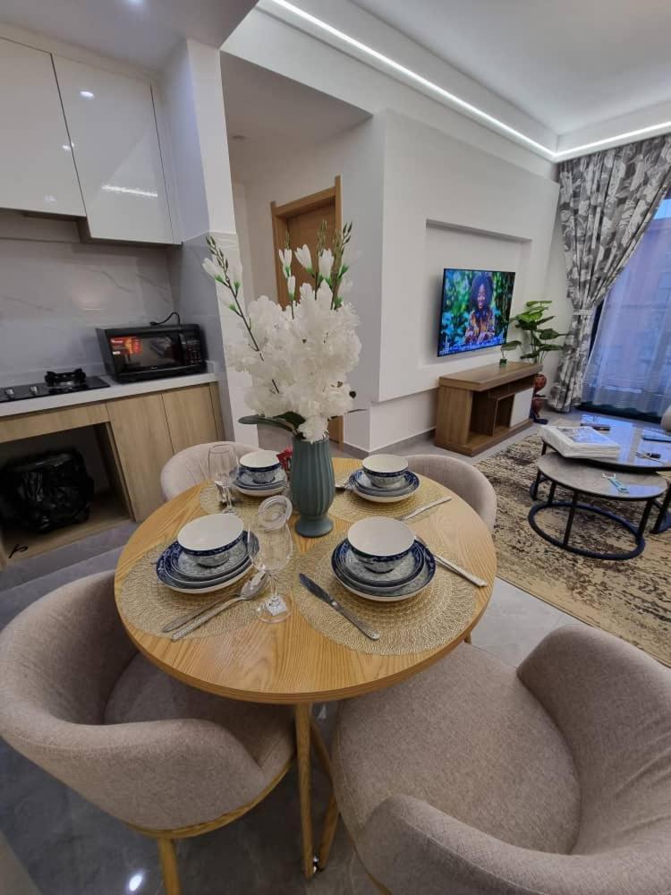 Apartment Safari Escape Near Junction Mall *