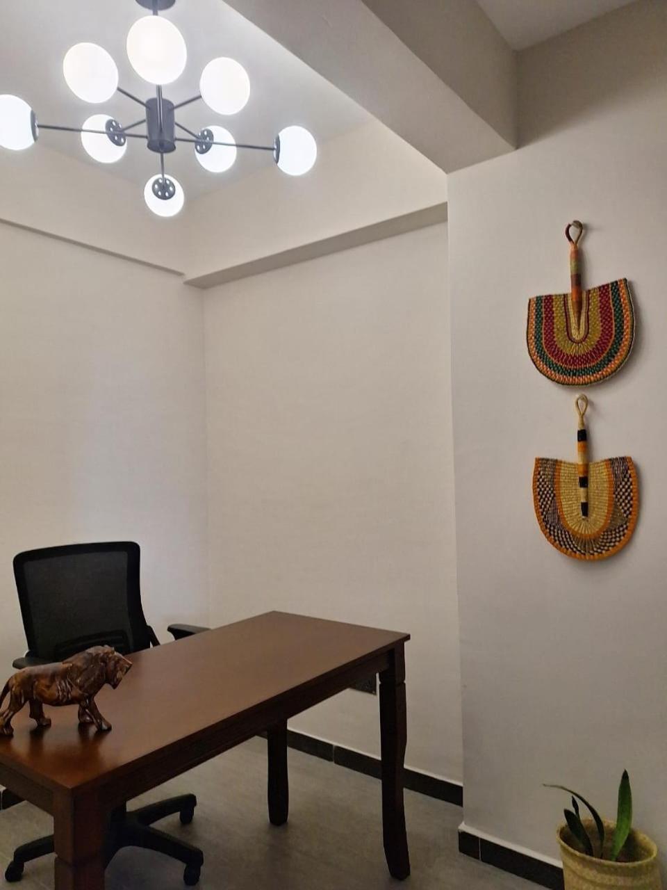 Apartment Lux One Bedroom With Study