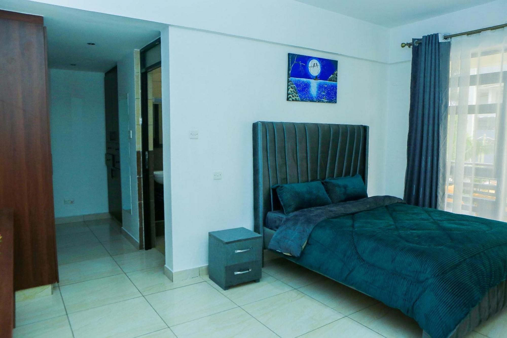 Apartment Stylish 3-bed Ensuite In Westlands *