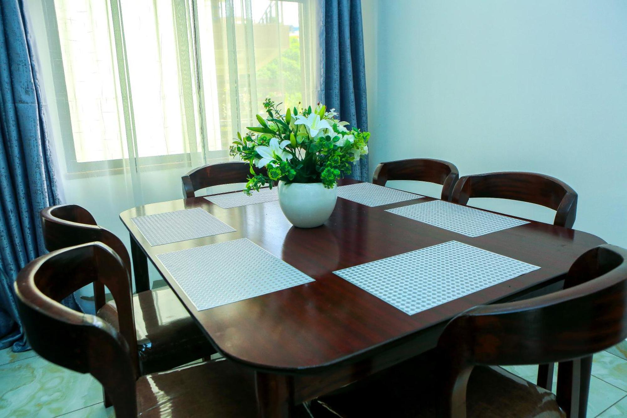 Stylish 3-bed Ensuite In Westlands Apartment *
