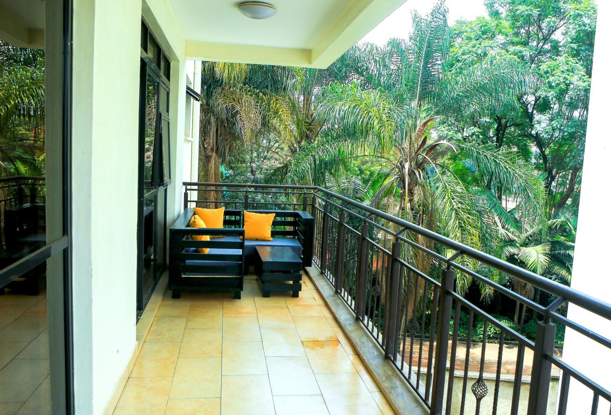 Apartment Stylish 3-bed Ensuite In Westlands Nairobi