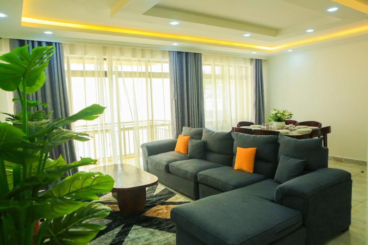 Apartment Stylish 3-bed Ensuite In Westlands *