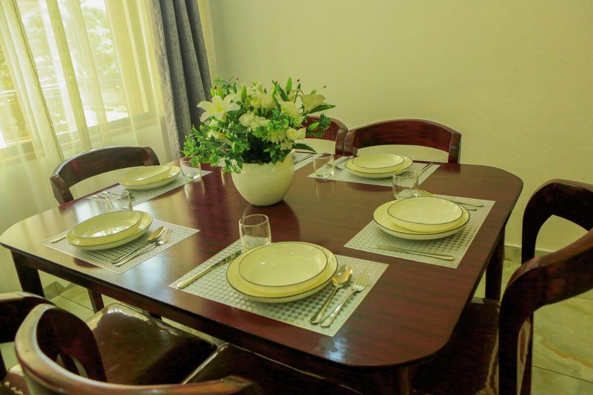 Apartment Stylish 3-bed Ensuite In Westlands Nairobi