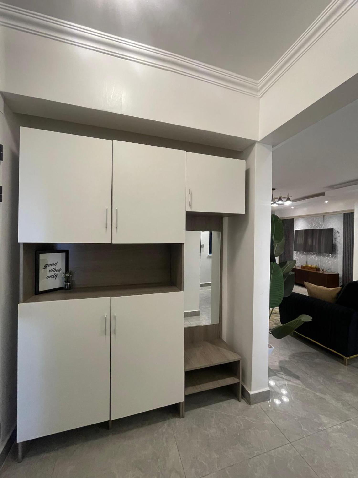 Apartment Cozy 4 Bedroom *