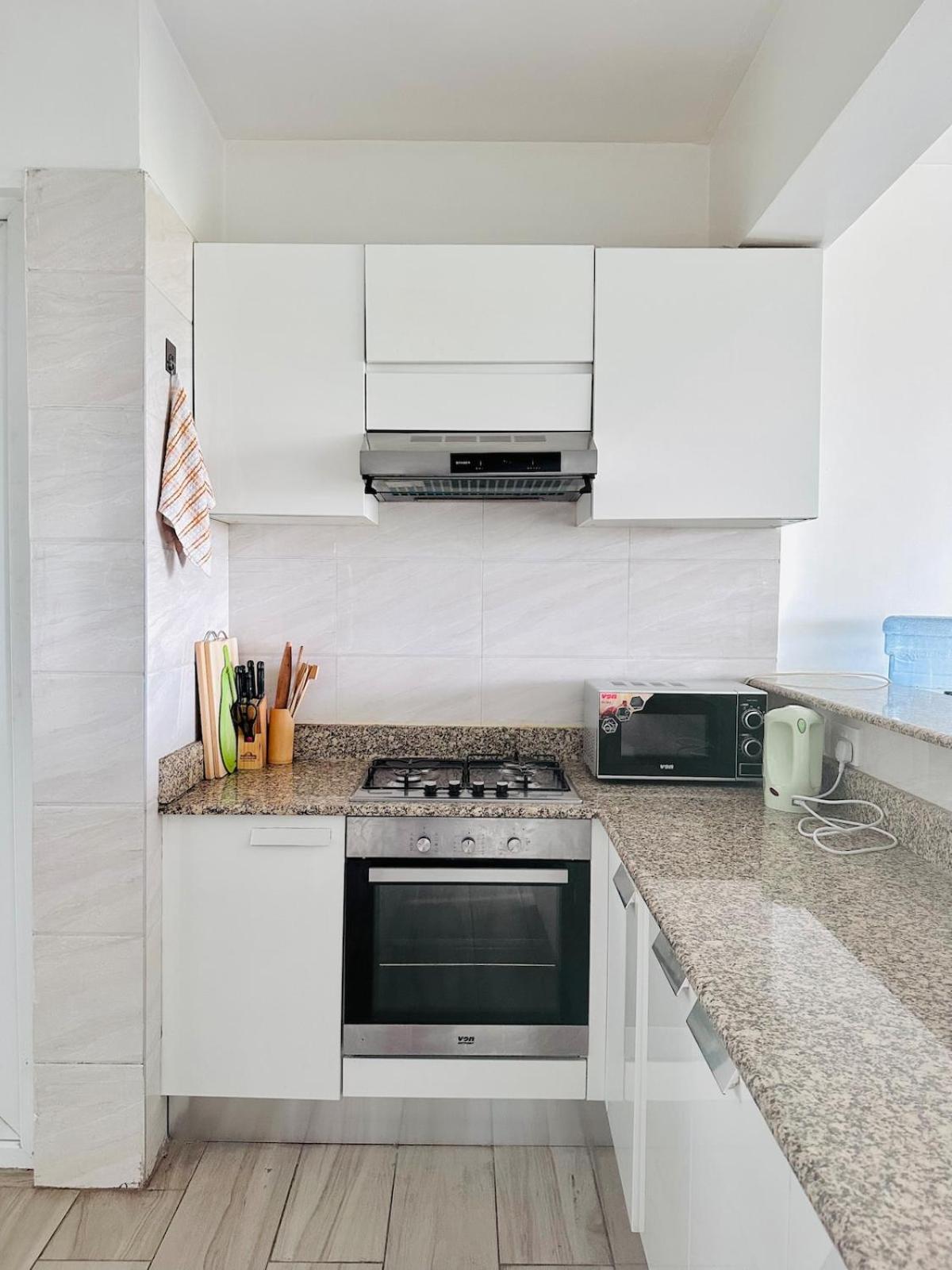 Bella Vista! Sweeping Nature Views In Kileleshwa! Apartment *