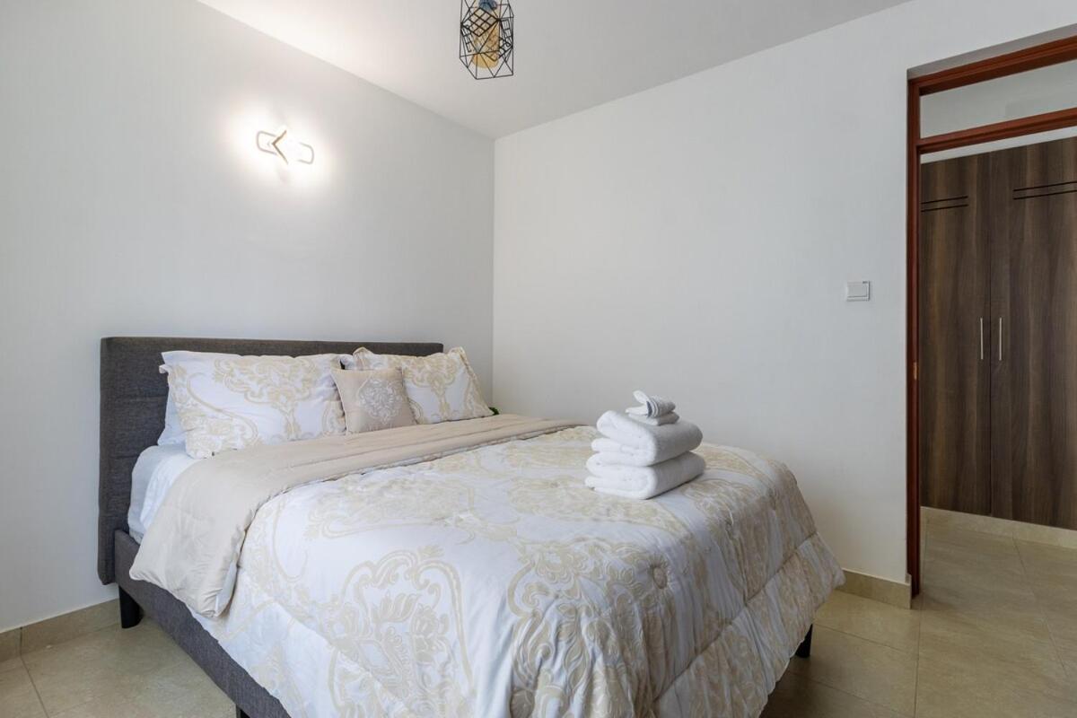 Modern 3br In Tatu With Pool *