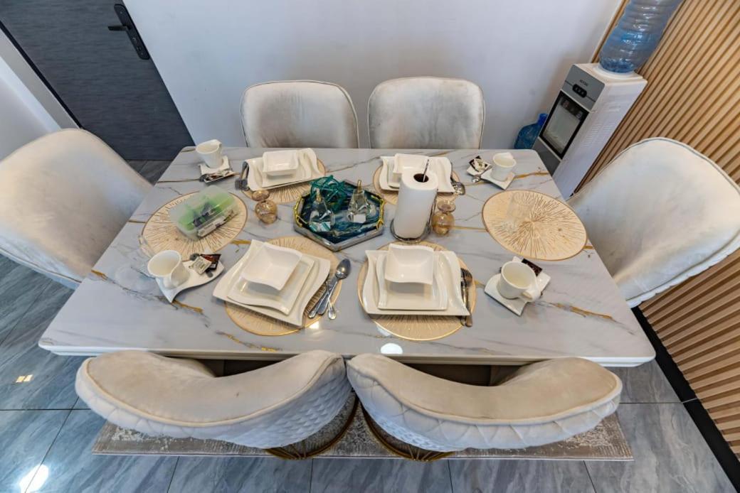 The Comfort Executive Loft Three Bedroom With Amazing Breathtaking Views ,heated Swimming Pool,gym And Rooftop Chilly Spot With Offers Breathtaking Views ,private Ample Parking Space With Designated Child Playground Area Nairobi