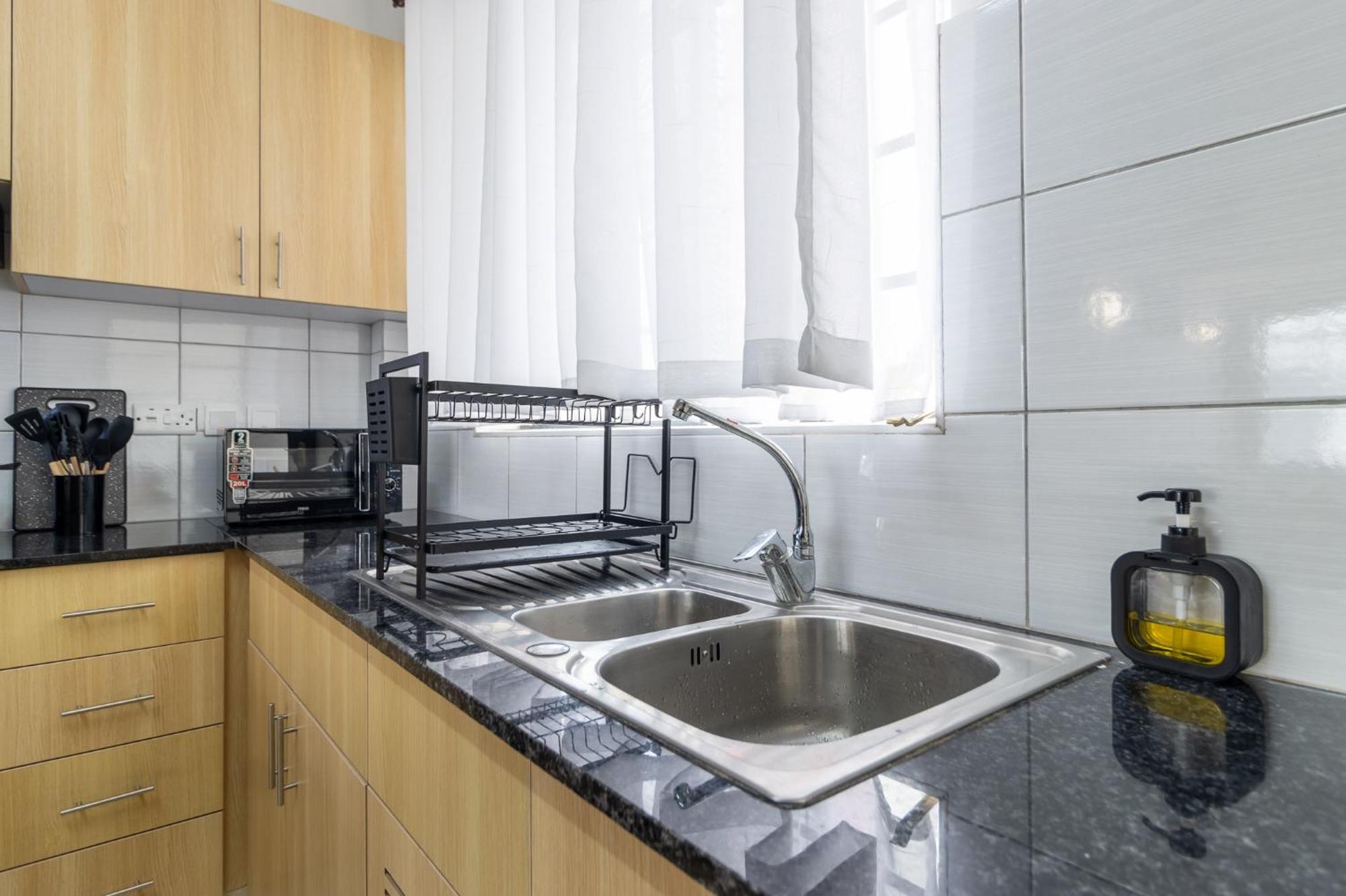 Modern 3br In Tatu With Pool * Nairobi