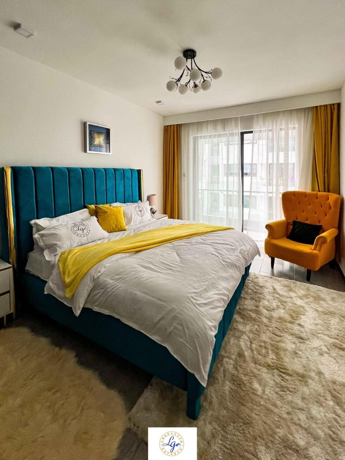 Apartment Executive Fully Furnished With Luxurious Facilities Which Features A Breathtaking Views And Close Proximity To Major Shopping Malls Thus Offering A High End Lifestyle Nairobi