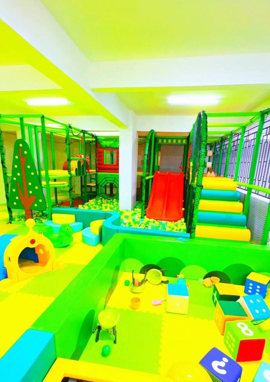 Exquisite 1bedroom At Riara One Residency Apartment,lavington Area With Heated Pool, Gym, Malls Kids Play Area,top Views,near Cbd