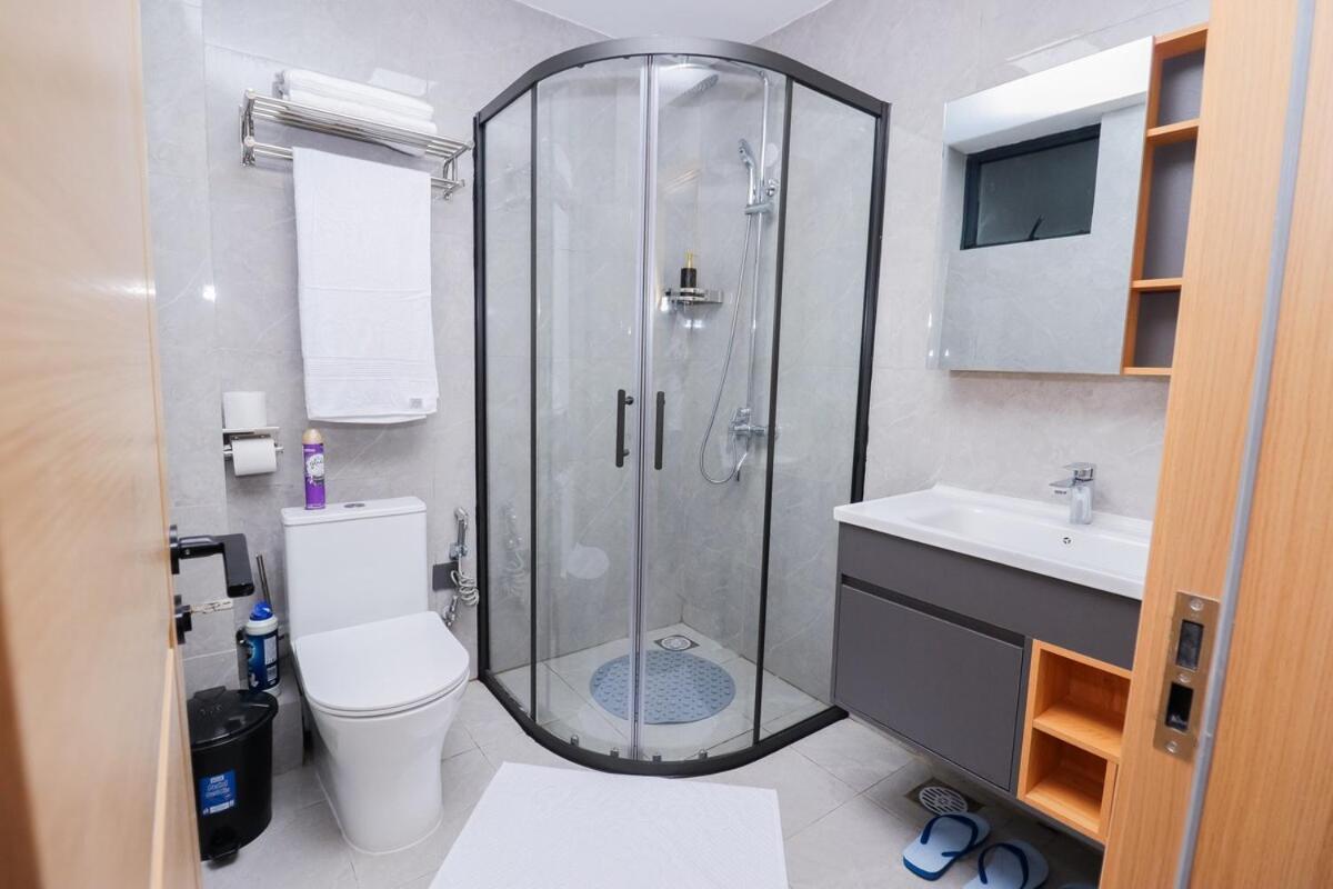 Apartment Exquisite 1bedroom At Riara One Residency Apartment,lavington Area With Heated Pool, Gym, Malls Kids Play Area,top Views,near Cbd