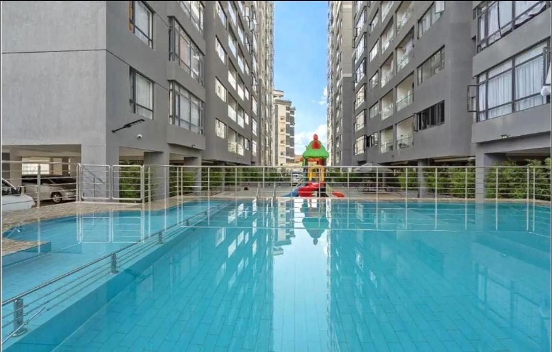 The Lovely Two Bedroom With Swimming Pool ,gym And Modern Facilities In Kilimani *