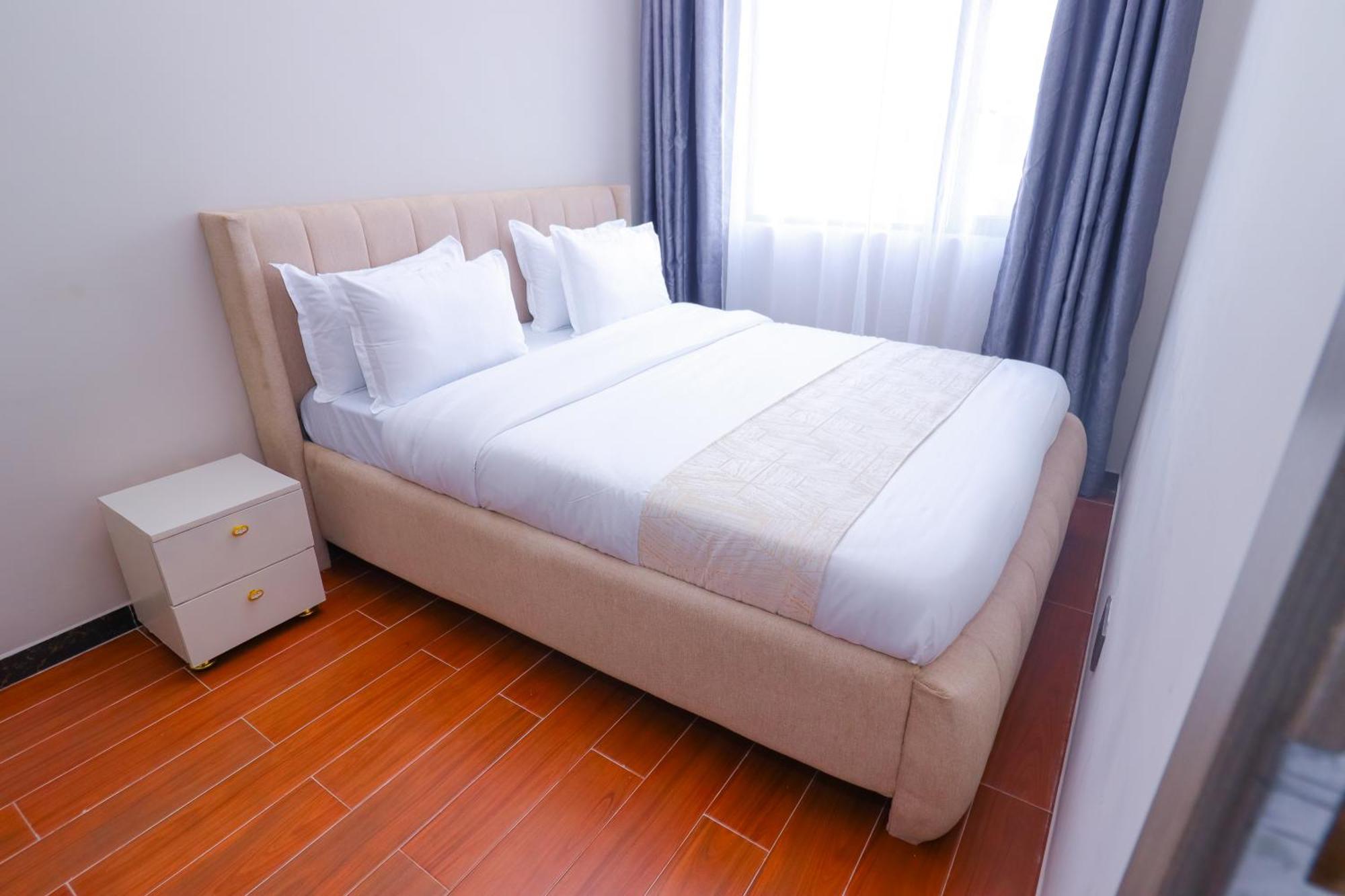 Modern 1br In Kilimani Wifi,netflix,free Parking,near Yaya Center *