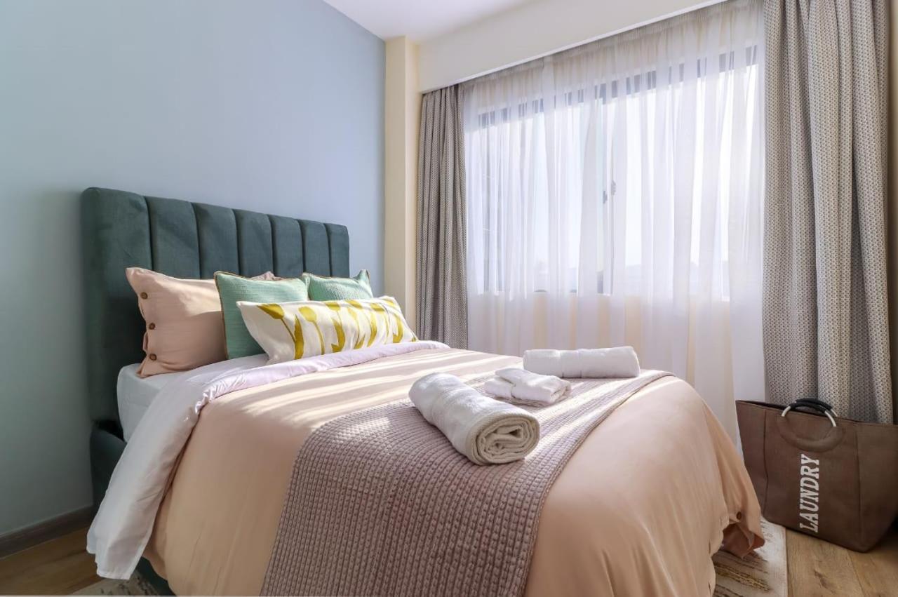 Luxurious Two Bedroom With Well Equipped Gym,heated Swimming Pool, Ample Parking Space And A Relaxing Rooftop With Amazing Views Apartment