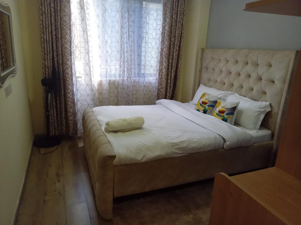 Apartment Affordable Living With Swimming Pool, Fully Equipped Gym, Ample Parking Space And Proximity To Major Shopping Malls *