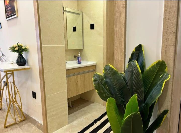 Apartamento Classy Executive Two Bedroom With Fully Equipped Gym Ample Parking Space Swimming Pool Children Playing Ground And Amazing Scenic Views Nairobi