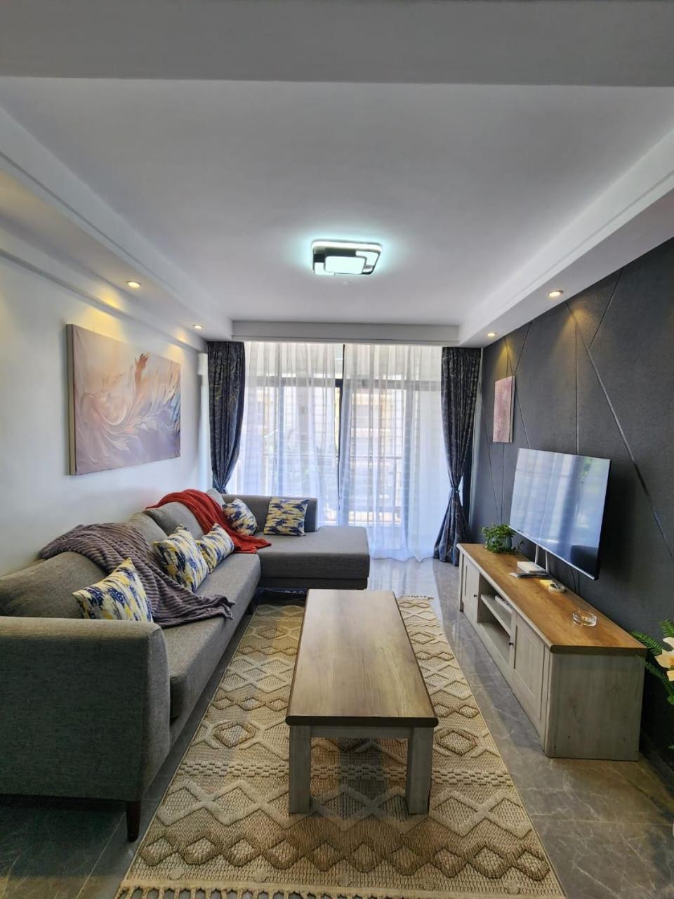 Elegant 1-bedroom Furnished & Serviced In Gatundu Heights, Kileleshwa Apartment