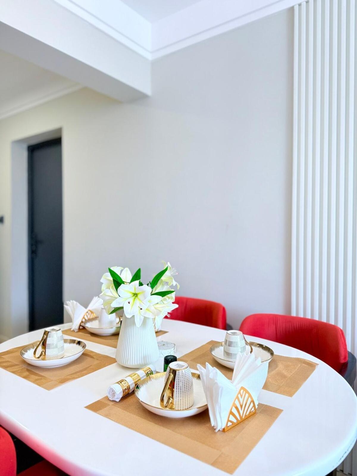 2br Stylish Lavington Escape Apartment Nairobi
