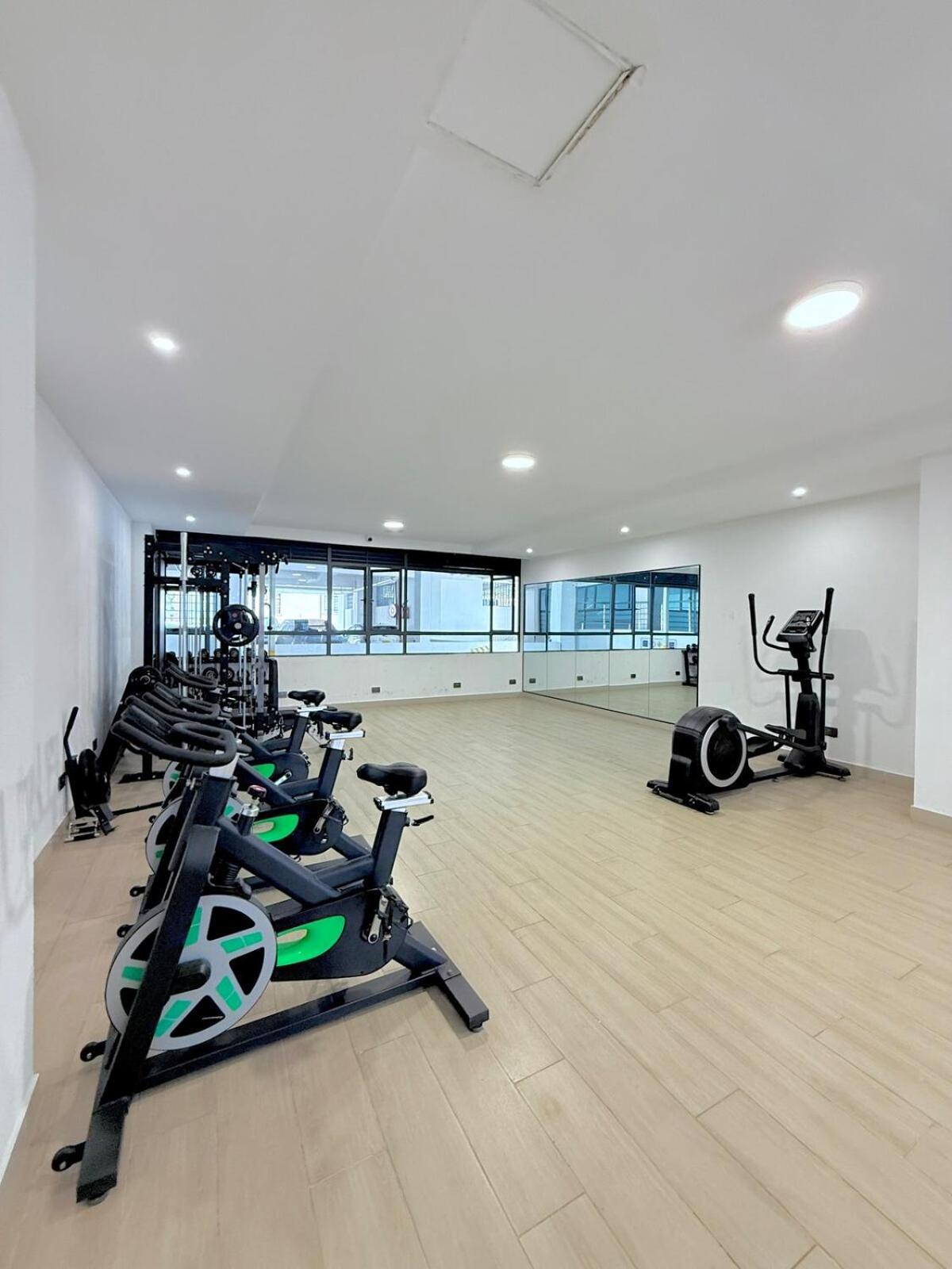 Apartment 2br Stylish Lavington Escape