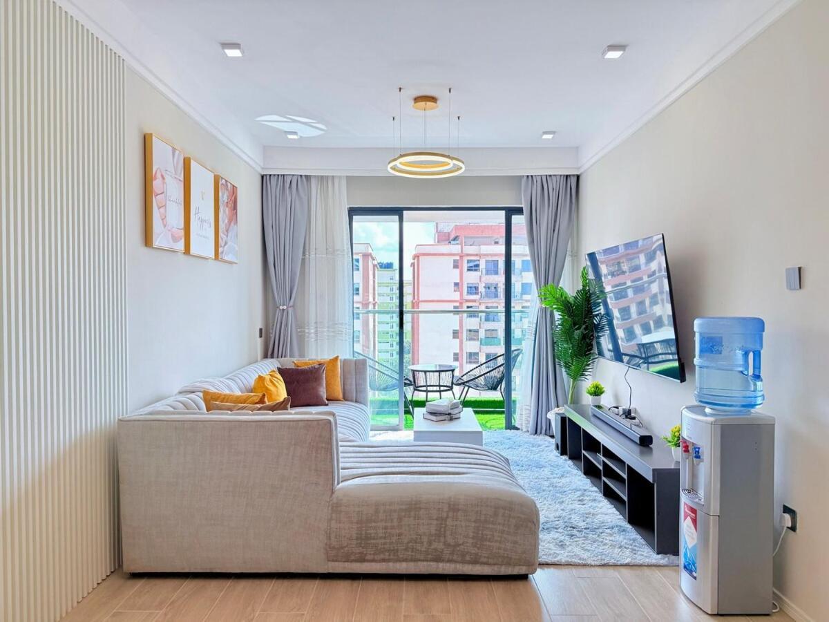 2br Stylish Lavington Escape