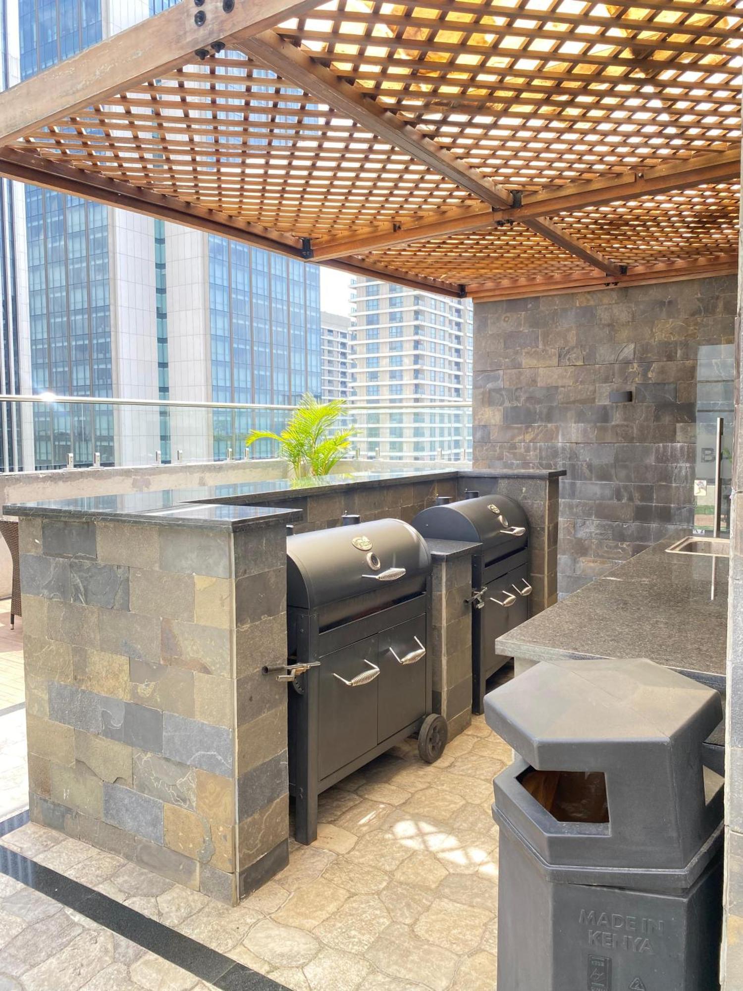 Beautiful One Bedroom In Westlands Apartment *