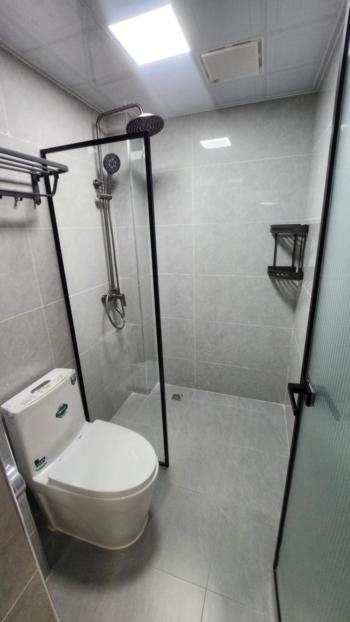 Aqua Grove * Nairobi