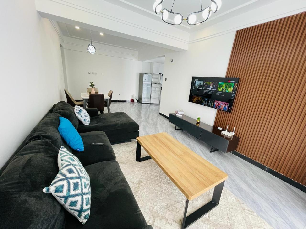Apartamento The Regal Vibrant Modern Classic In Kilimani With Modern Facilities *