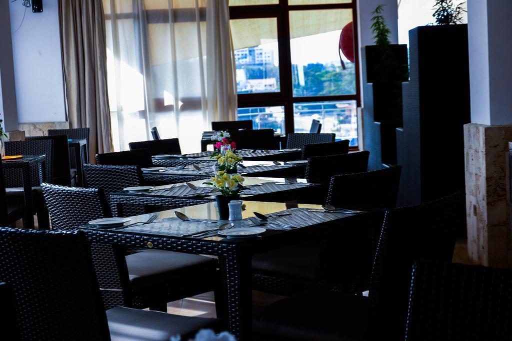 Emeli Hotel 3*