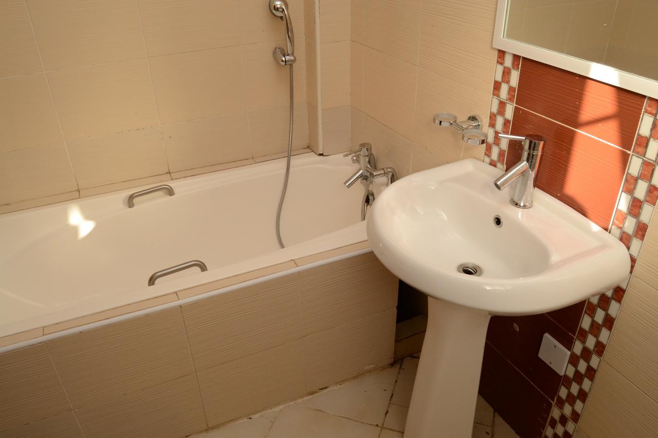 Homestay Elegant Comfy Rooms- Jkia