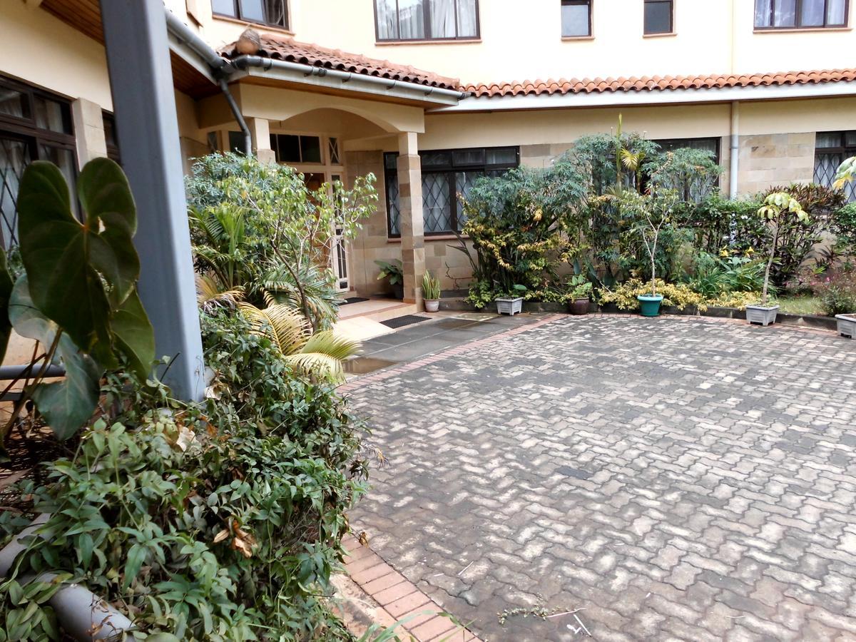 Homestay Cmm Gardens *
