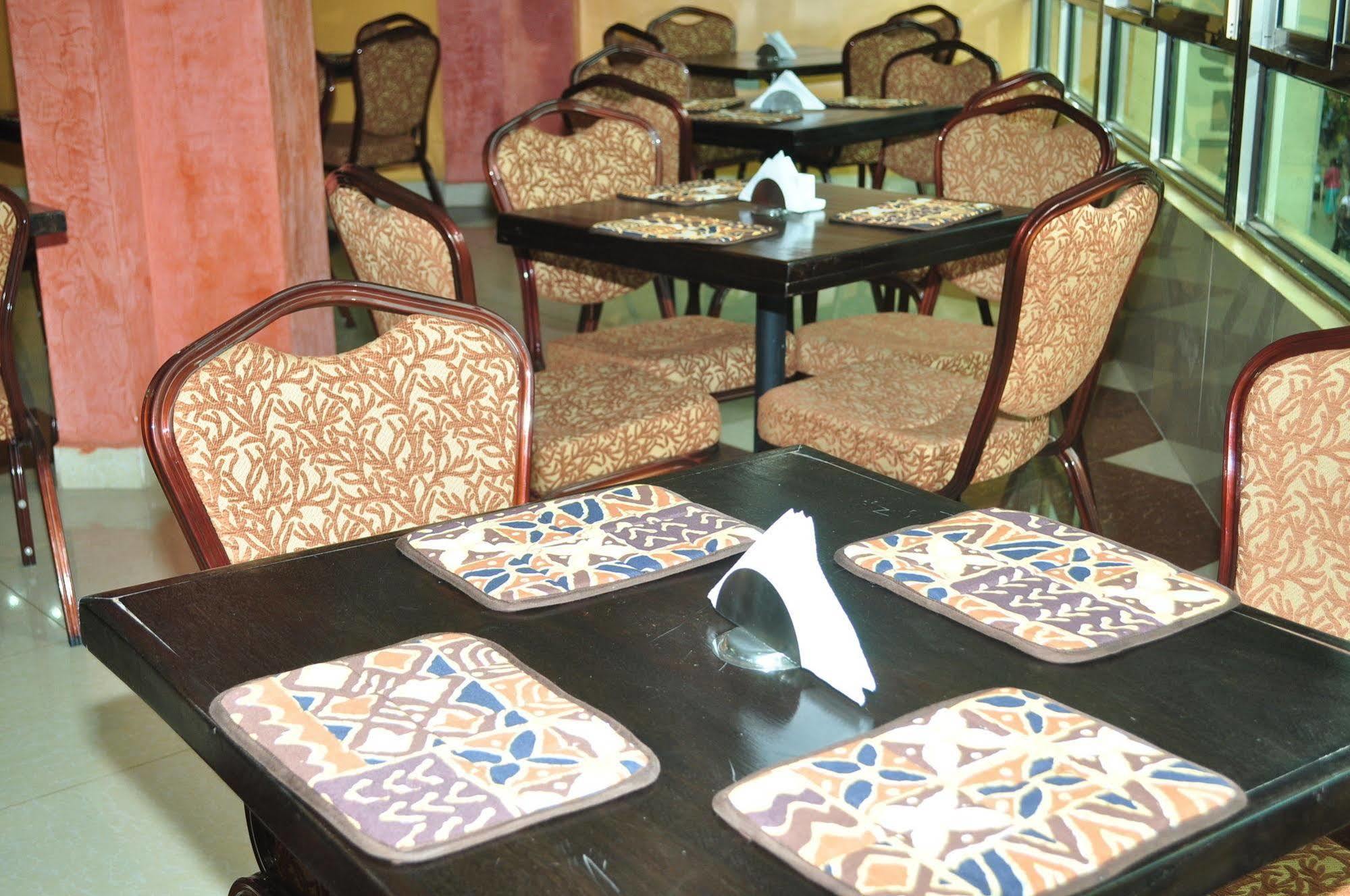 Hotel Decasa