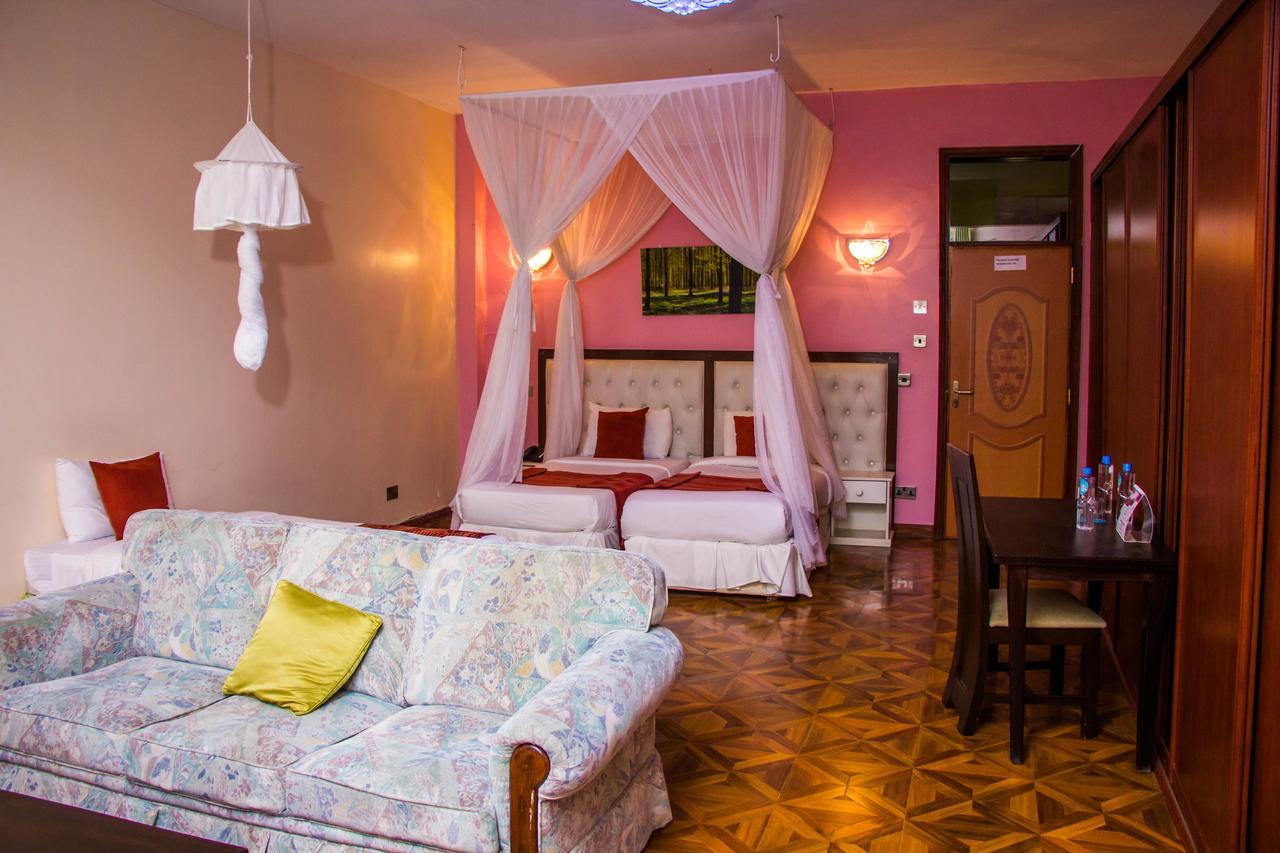 Hotel Karen &