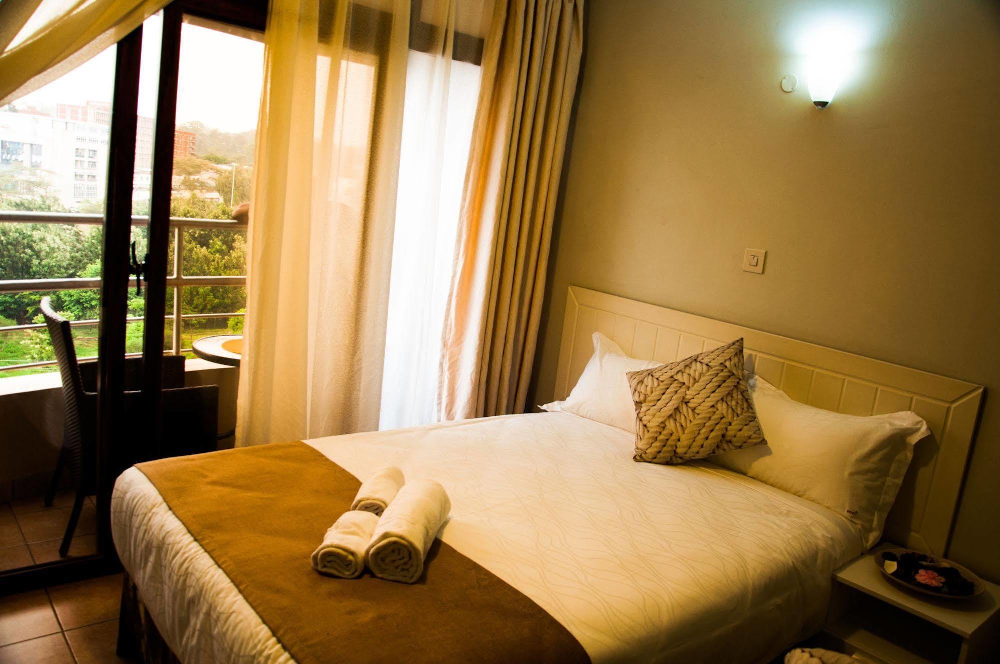 Emeli Hotel