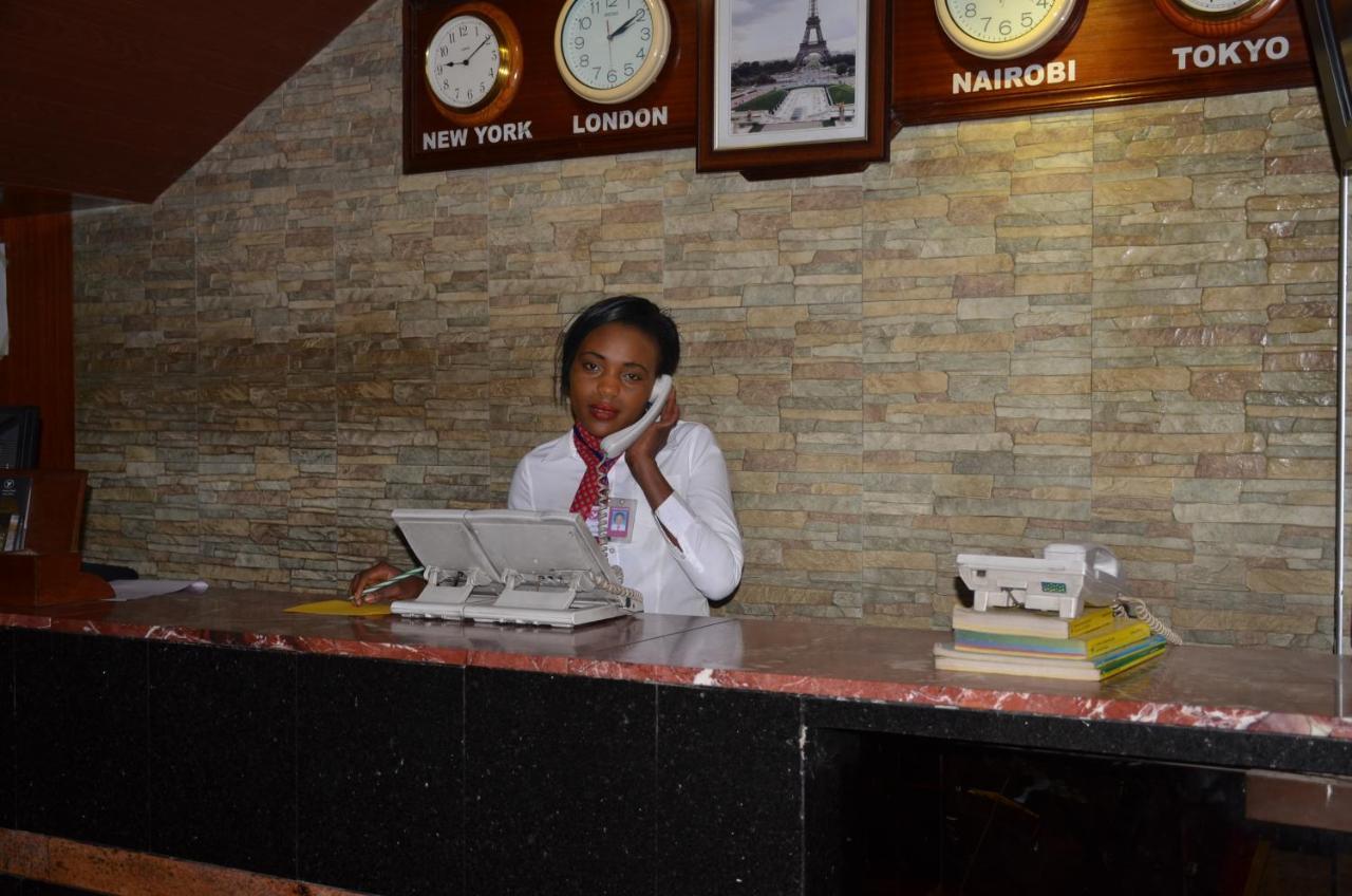 Paris 3* Nairobi