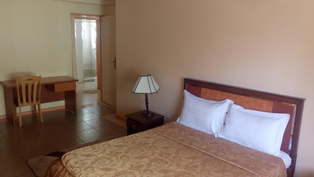 Aparthotel Pinnacle Court 3*
