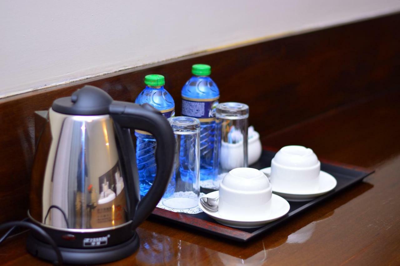Razana Hotel 3*