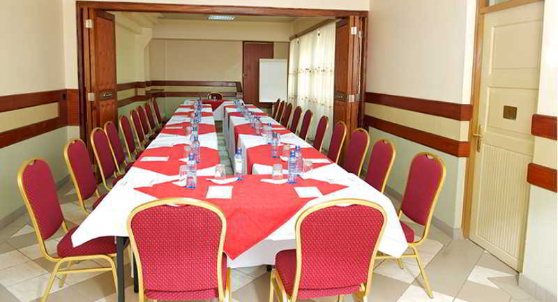 Paris 3* Nairobi