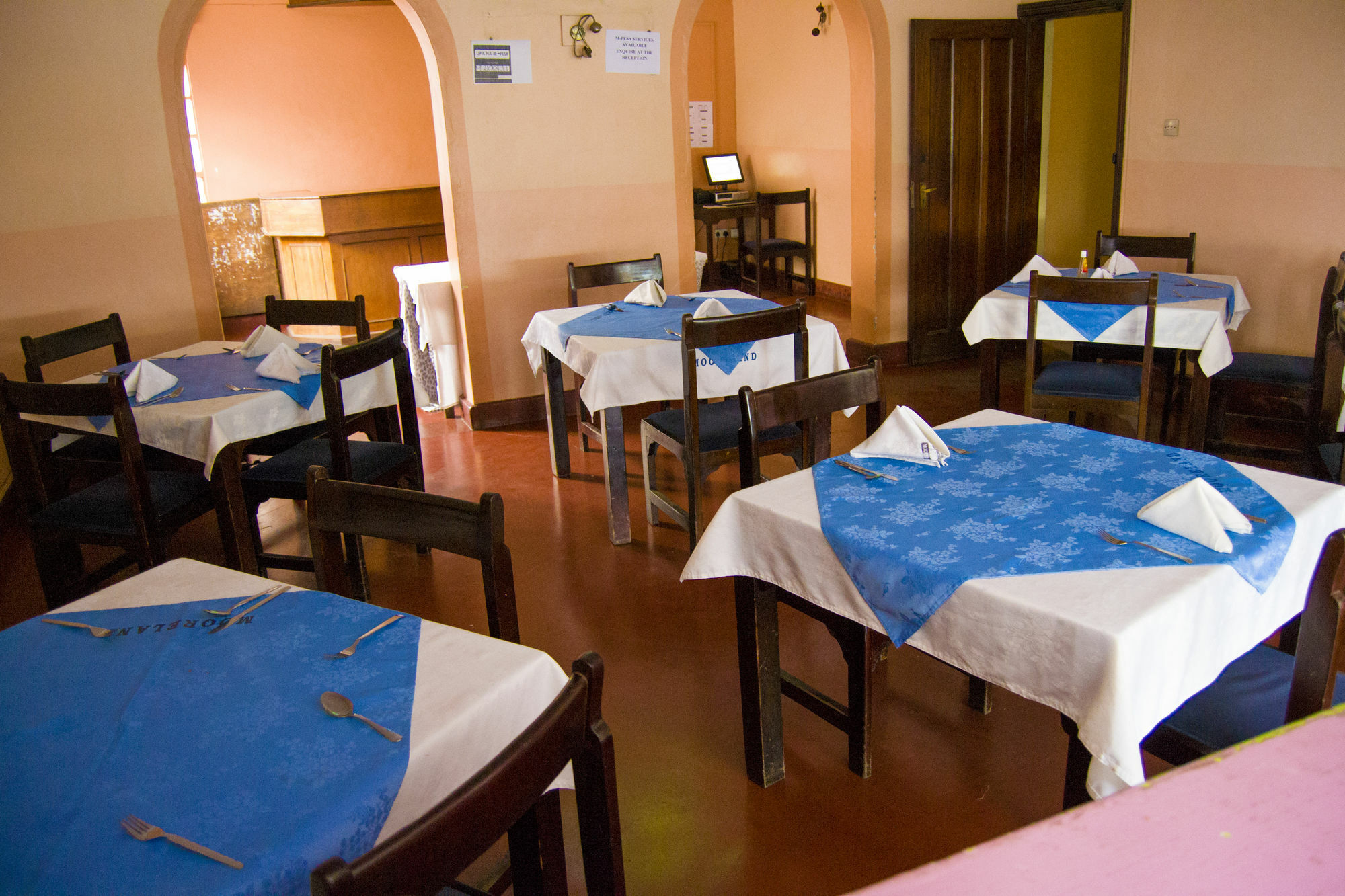 Mooreland Hotel 3*
