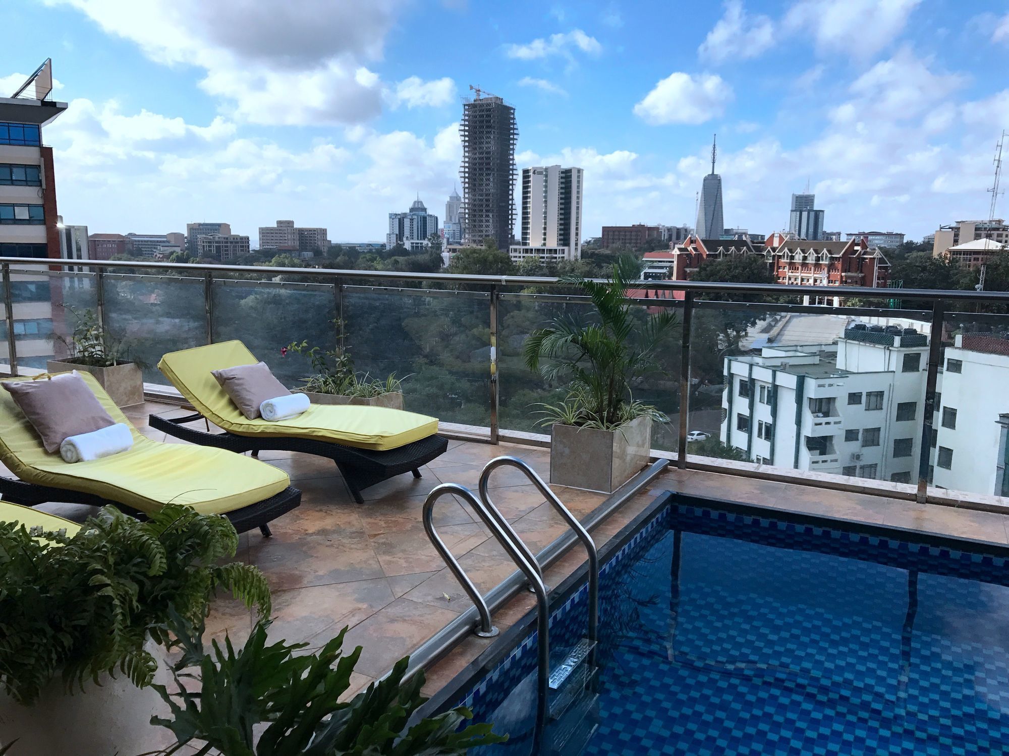 Hotel Swiss International Lenana Mount 4*