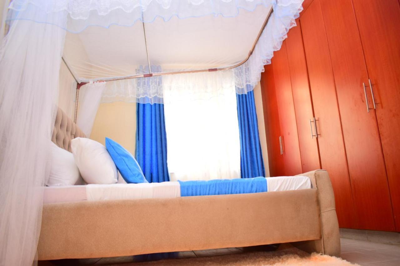 Great House Near Jkia Homestay