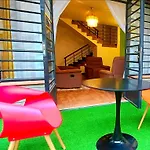 Little Green Room Homestay Near Jkia Airport & Sgr Railway Station