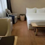 La Maison Royale South C