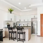 Silverstone Apartments -Modern Living 1 Bedroom Near Yaya - Gym&Pool